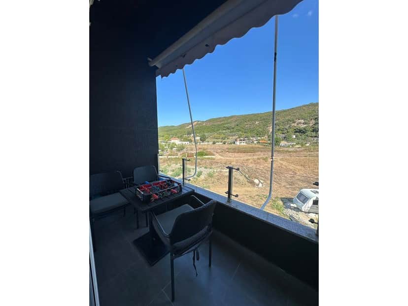 APARTAMENT 1+1 PËR SHITJE – 100 METRA LARG DETIT, NË GJIRIN E LALZIT ! 1