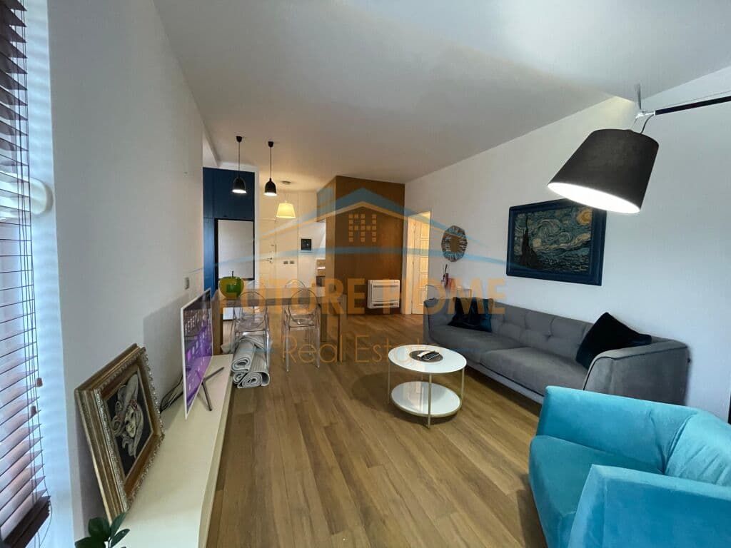 Disponojme apartament 2+1+2 per qira tek Liqeni i Thate.