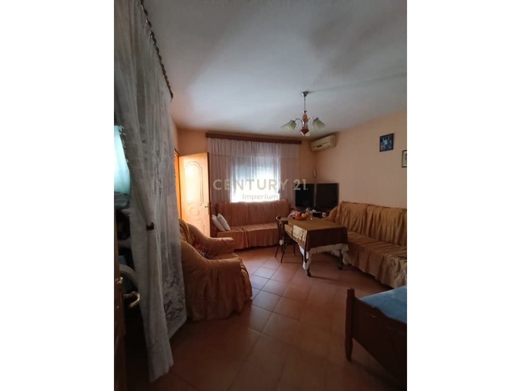 Apartament 3+1 për Shitje në Misto Mame 168,000 € 5