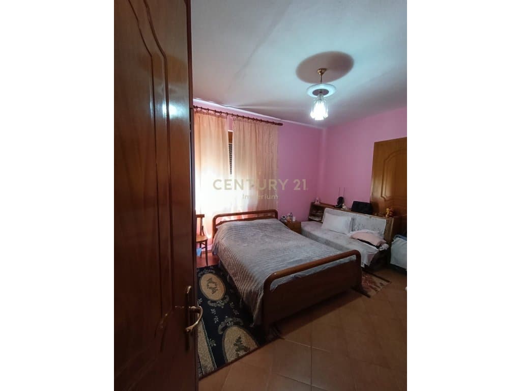 Apartament 3+1 për Shitje në Misto Mame 168,000 € 3