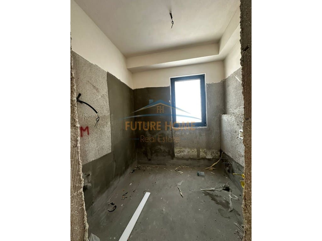 Disponojmë apartament 1+1 për shitje tek Kompleksi Novus, Rruga Karl Gega. 2
