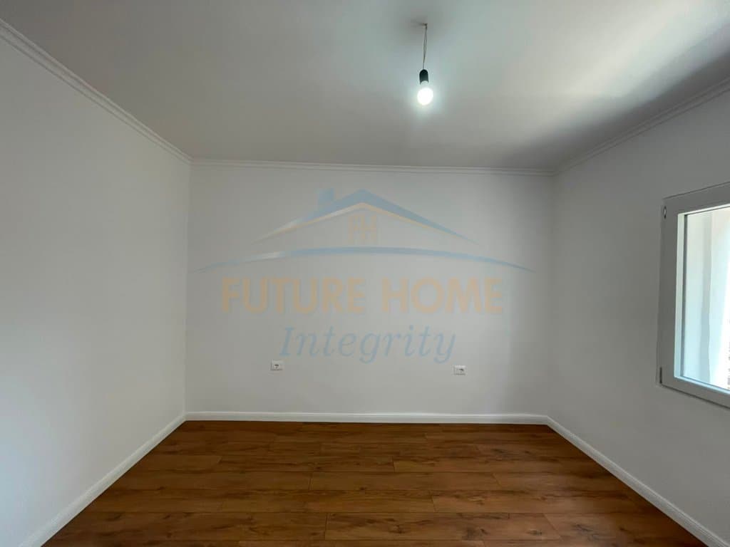 Shitet, Apartament 1+1, Shkolla e Kuqe 4