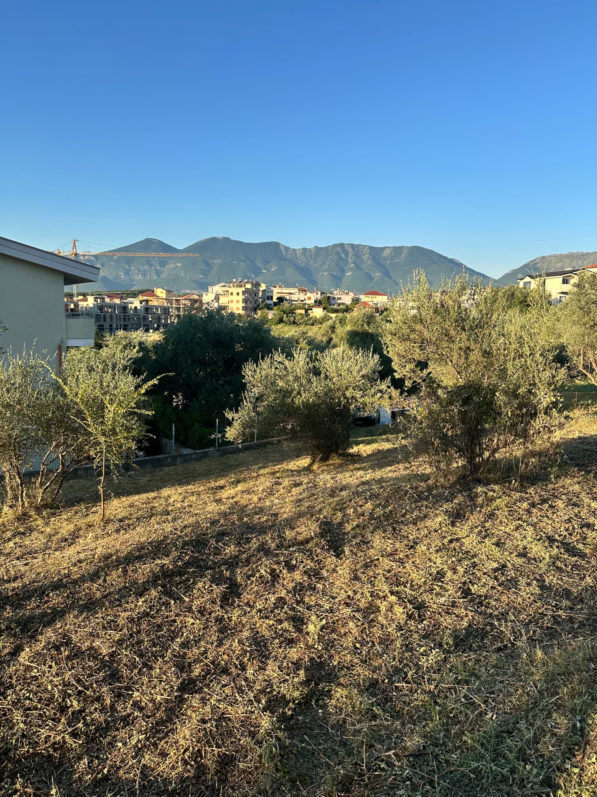 Shitet Tokë Ekskluzive 1,050 m² pranë Green Valley (Orion) 3