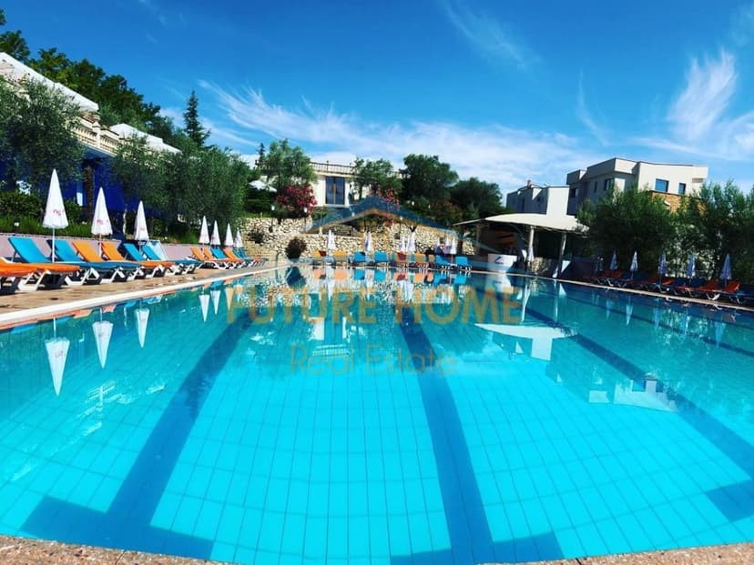 Resort, Për Shitje, TEG. 1