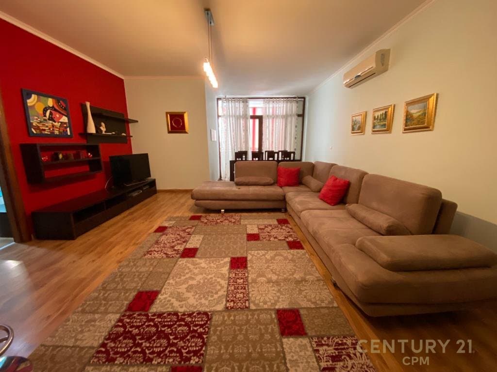 Japim Me Qira Apartament 2+1+2 Ne Komunen E Parisit! 650 € /Muaj