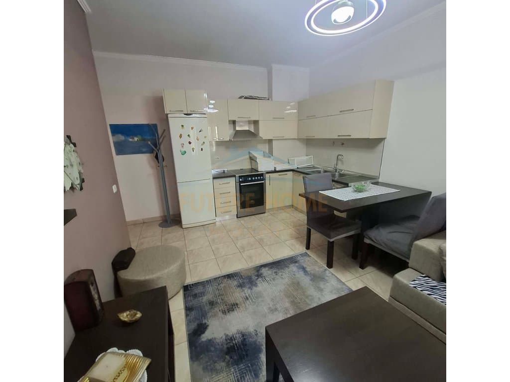 Shitet, Apartament 2+1, Rruga Astrit Losha, Unaza e Re 5