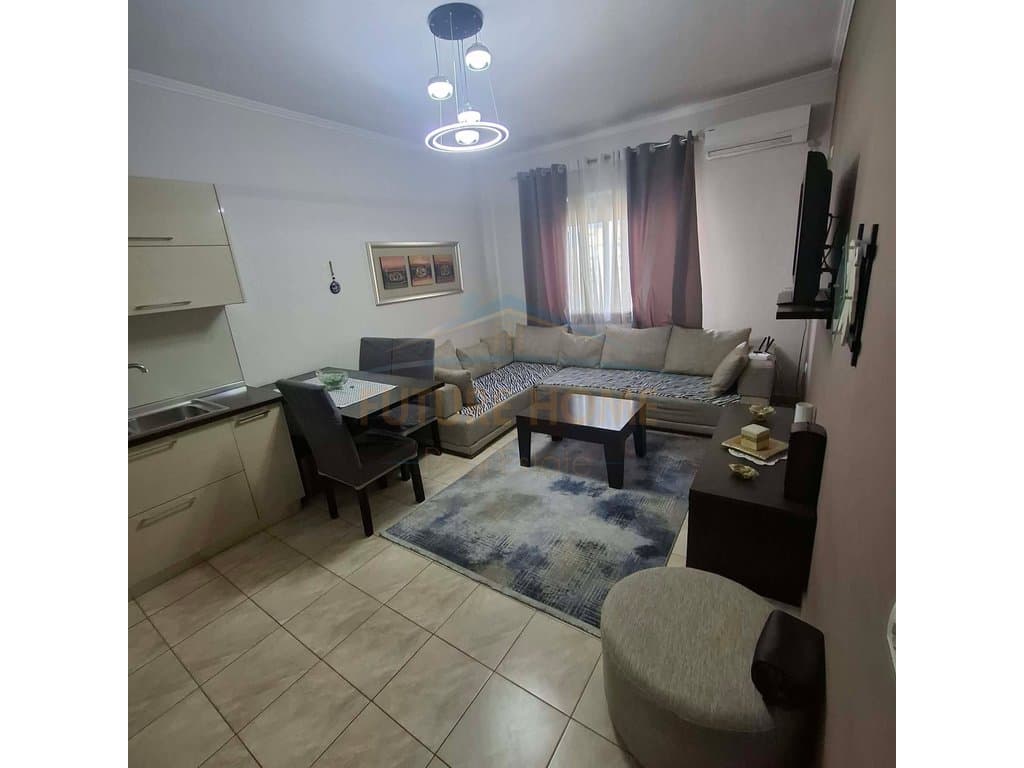 Shitet, Apartament 2+1, Rruga Astrit Losha, Unaza e Re 1