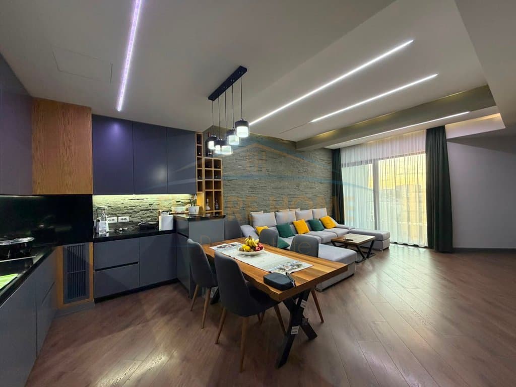Shitet, Apartament 2+1+2, Rruga e Kavajes, Tiranë 3
