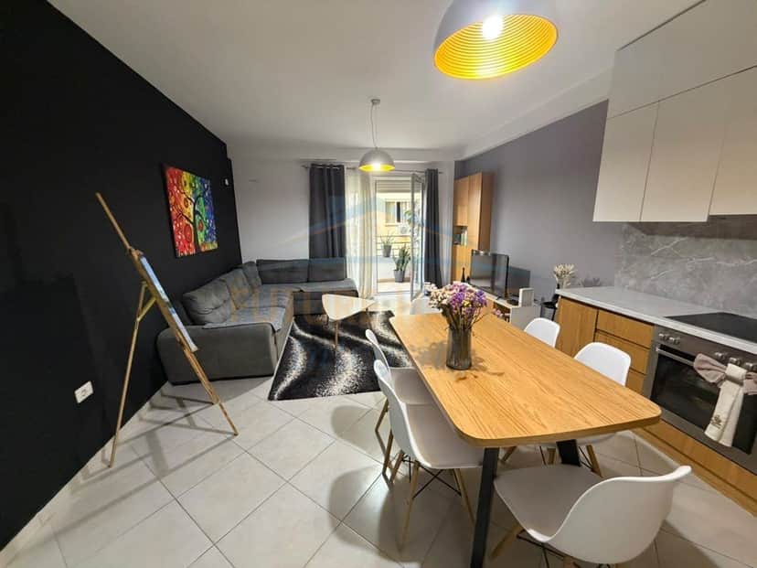 Qera, Apartament 2+1, Kodra e Diellit, Tiranë.
