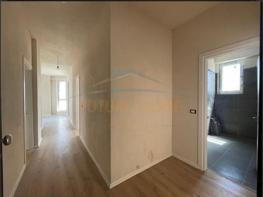 Shitet, Apartament 3+1+2, Bega 07, Komuna e Parisit. 4