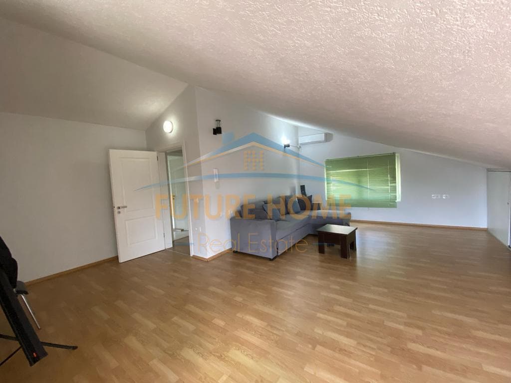 Disponojme vile per qira pozicionuar prane Teg, Rruga e Vilave. 2