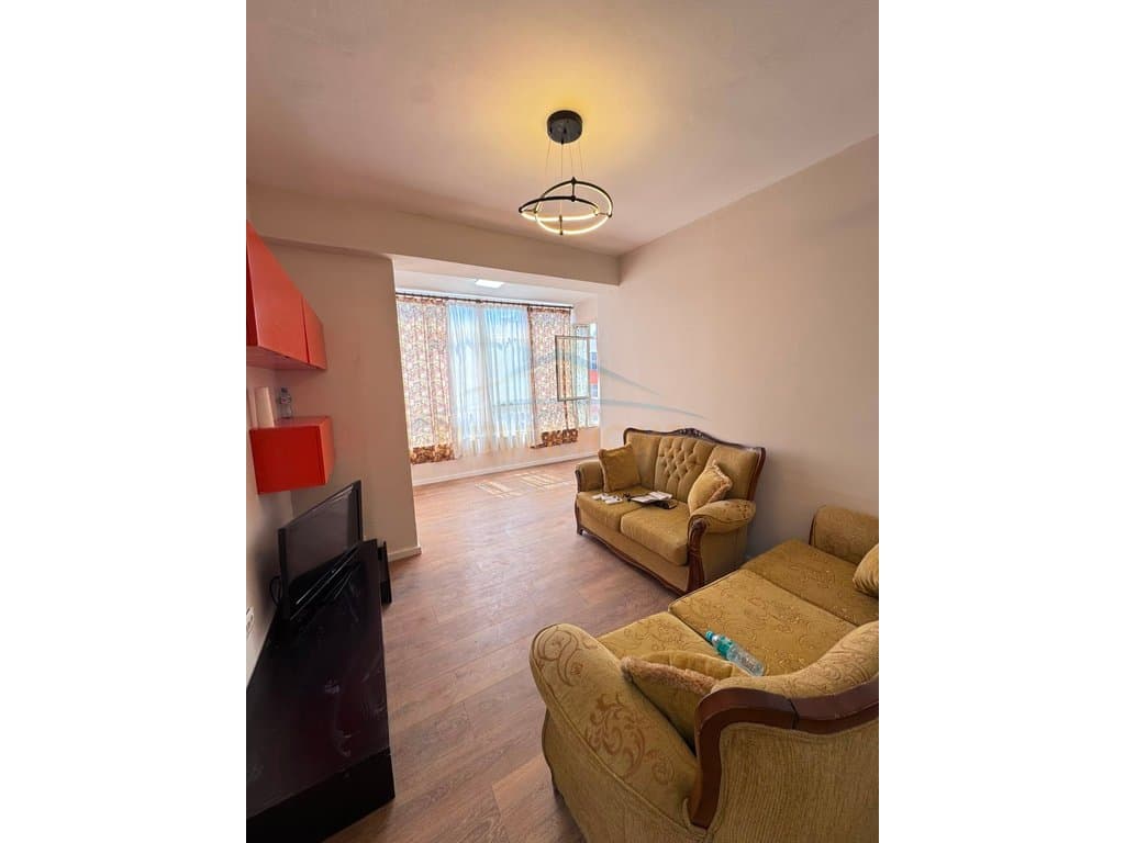 Shitet Apartament 2+1, Astir 1