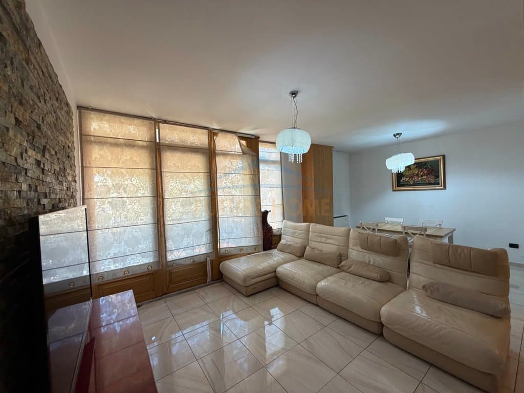 Shitet , Apartament 2+1+2 , 21 dhjetori , Tirane 5