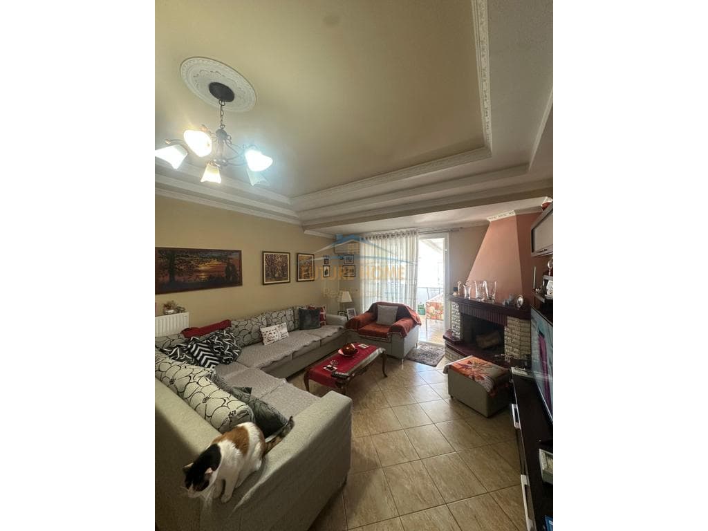 Shitet, Apartament 3+1+2+Verande, Ali Demi, Tirane 2