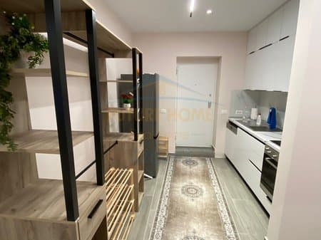 Shitet, Apartmament 2+1, Rruga e Dibres, Tirane 1