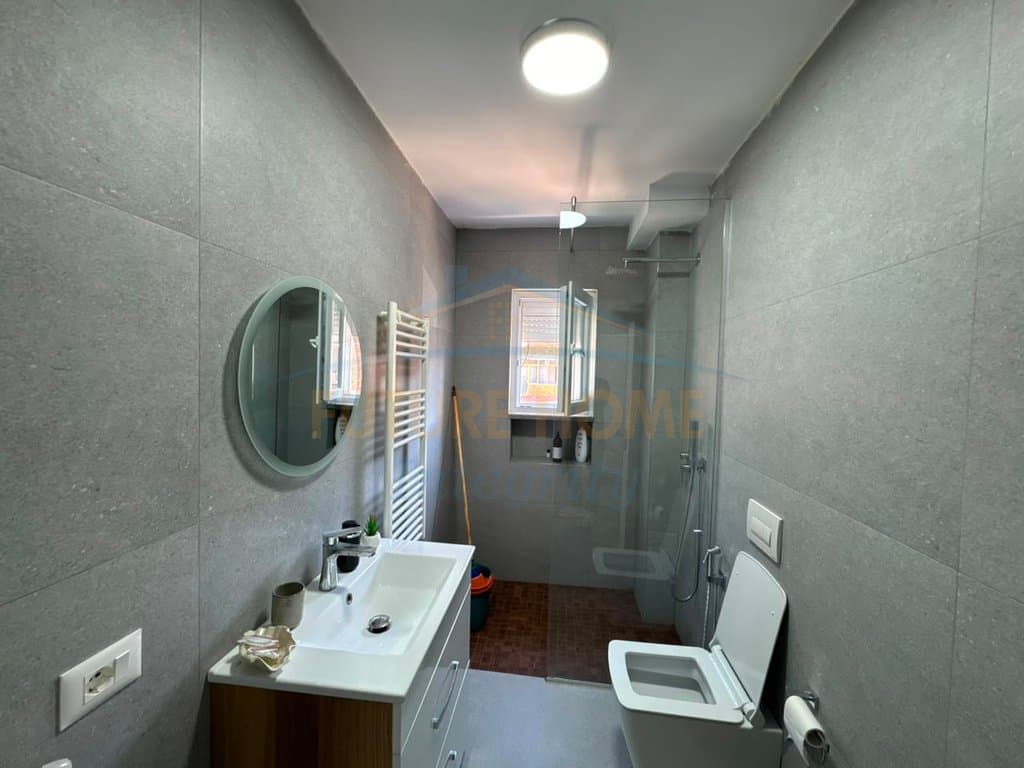 Shitet, Apartament 1+1, Selvia, Tiranë. 2