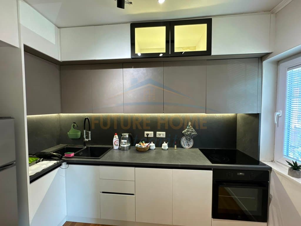 Shitet, Apartament 1+1, Selvia, Tiranë. 4