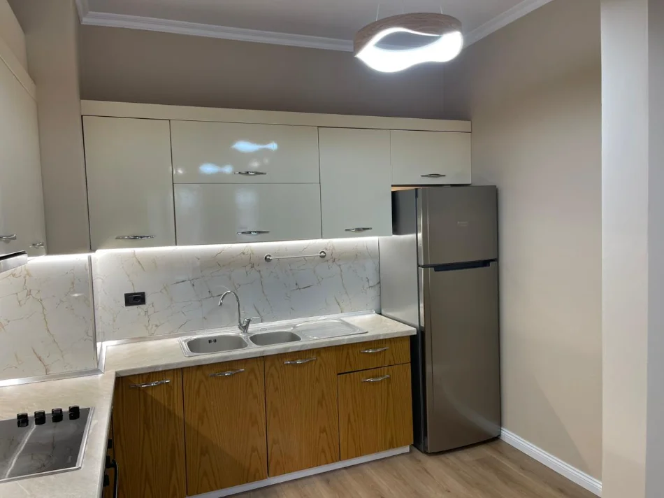 Apartament 1+1 me qira tek Rruga e Kosovareve 🏡 1