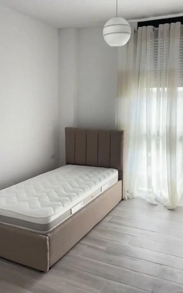JEPET APARTAMENT ME QERA 3+1, 5 MAJI 5