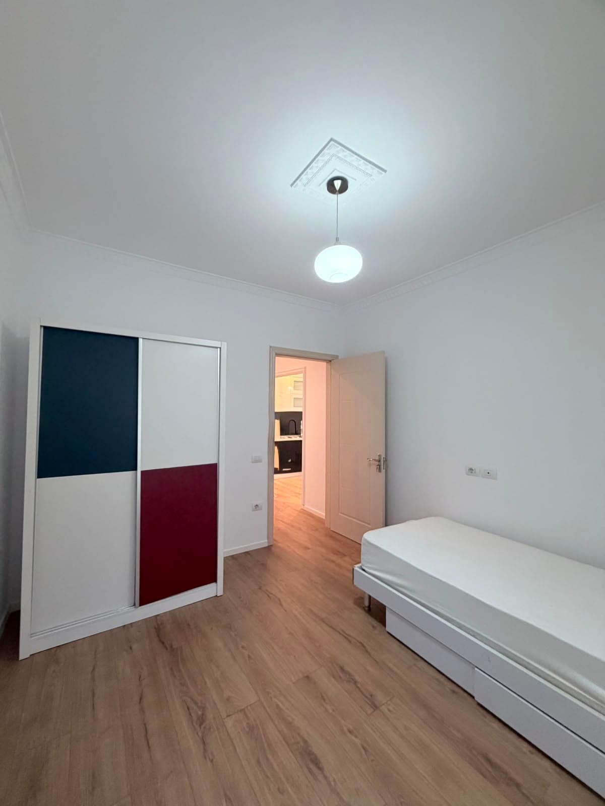 Shitet, Apartament 2+1, Kopshti Zoologjik, Tiranë. 4