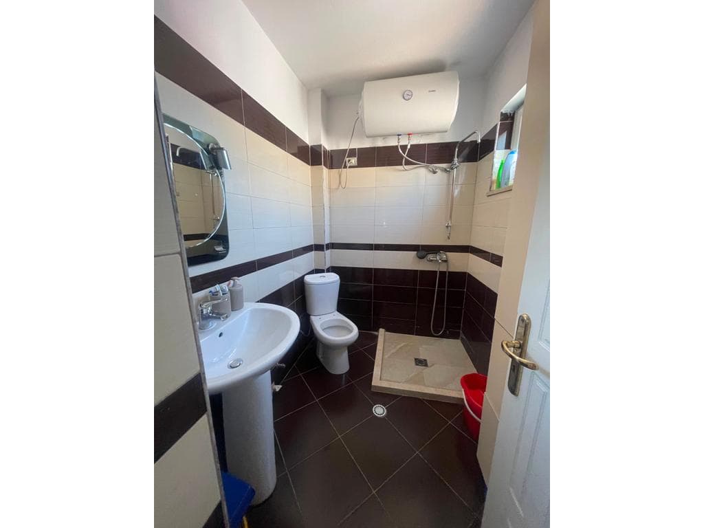 Shitet, Apartament 1+1,Unaza Re 5