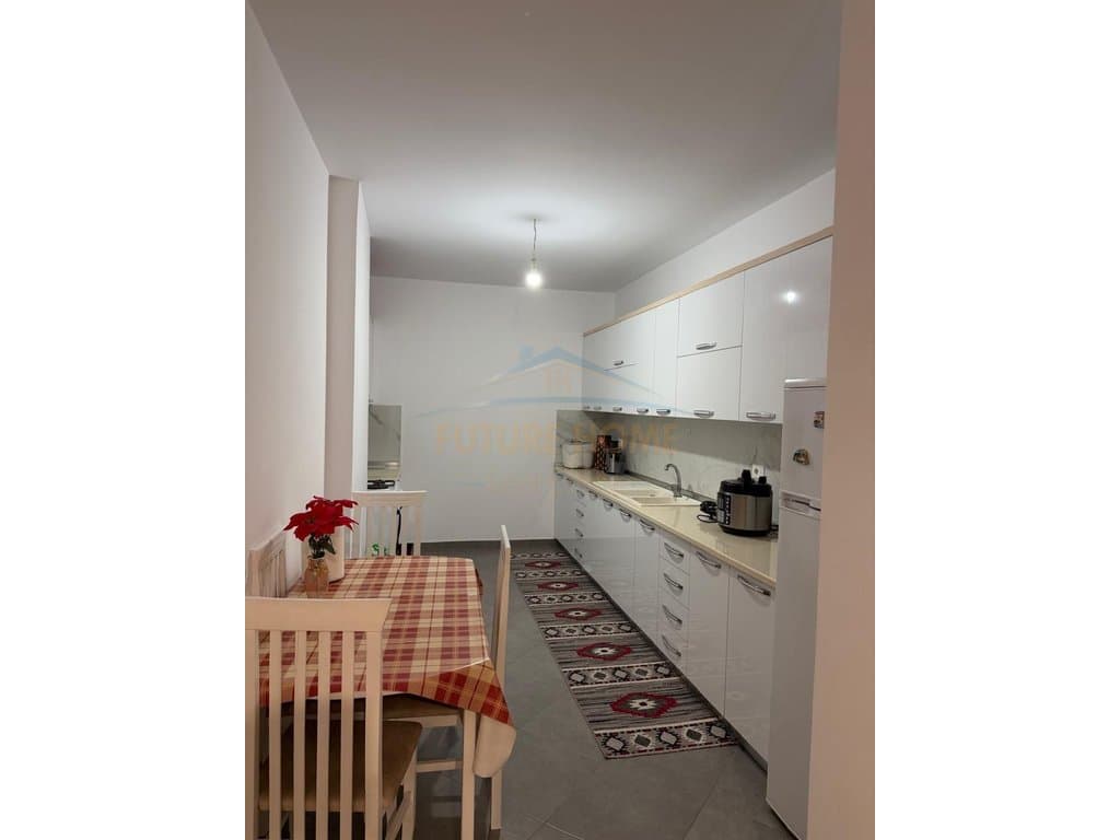 Shitet Apartament 2+1, Kompleksi Tom Doshi, Shkozë 2
