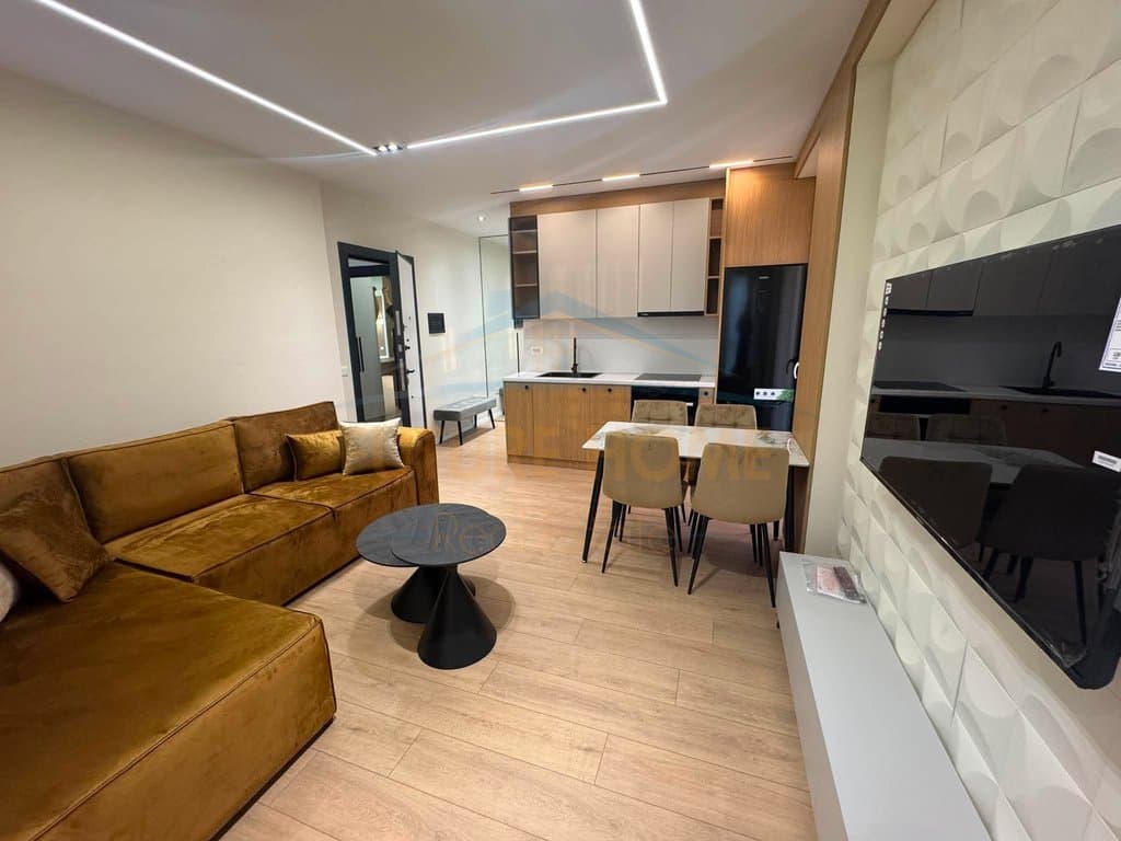 Shitet, Apartament 1+1, Misto Mame UNA73545 1
