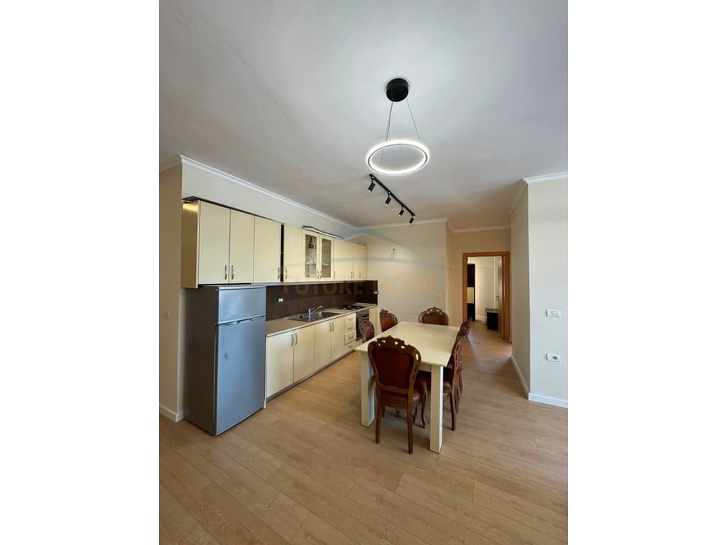 Shitet,Apartament 2+1+2,Prane Restorant Freskut 3