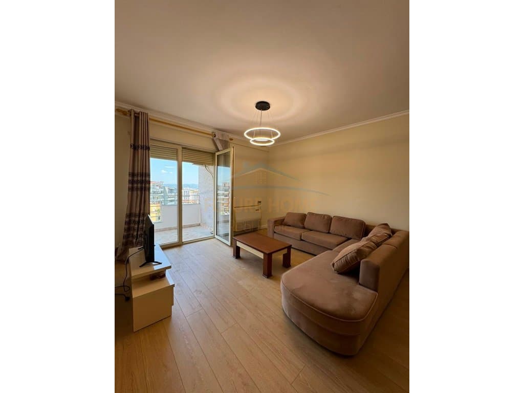 Shitet,Apartament 2+1+2,Prane Restorant Freskut 1