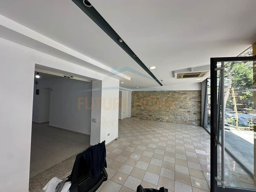 Qera, Ambient Biznesi, Rruga e Durresit, Tiranë