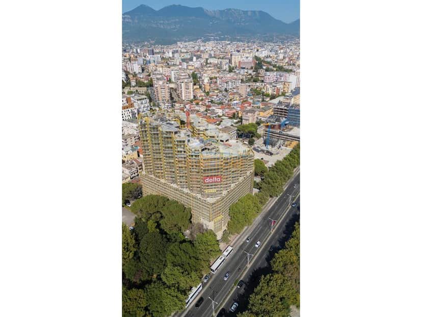 Shitet, Apartament 2+1, Colonnade Building, Rruga Dritan Hoxha. 1