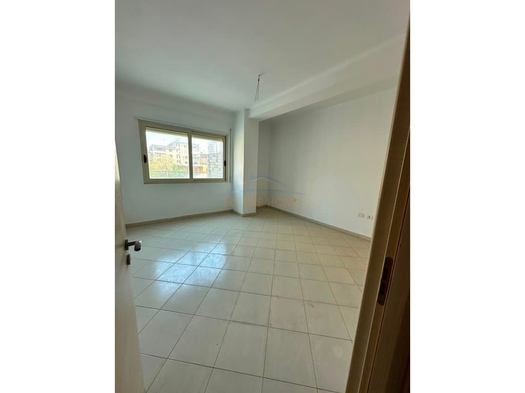 Shitet, Apartament 2+1+Verande, Green Tower Residence, Vlore 5