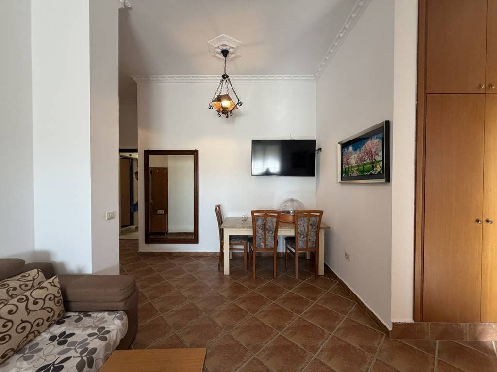 Qera, Apartament 1+1, Blloku i Ambasadave, Tirane 3