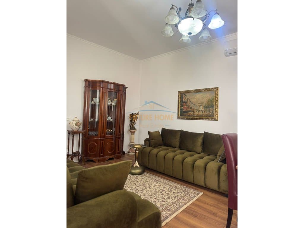 Shitet, Shtëpi Private, Ali Demi,Tiranë 2