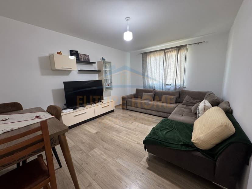 Shitet, Apartament 1+1, Bulevardi Bajram Curri 1
