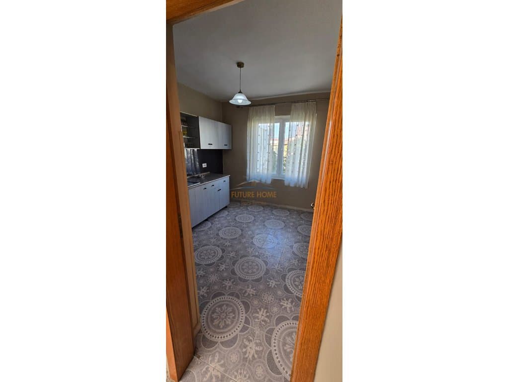 Shitet, Apartament 2+1, Rruga Muhamet Gjollesha, Tirane 1