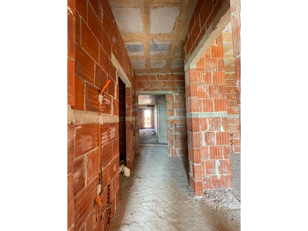 Shitet, Apartament 1+1, Jordan Misja, Tiranë 3