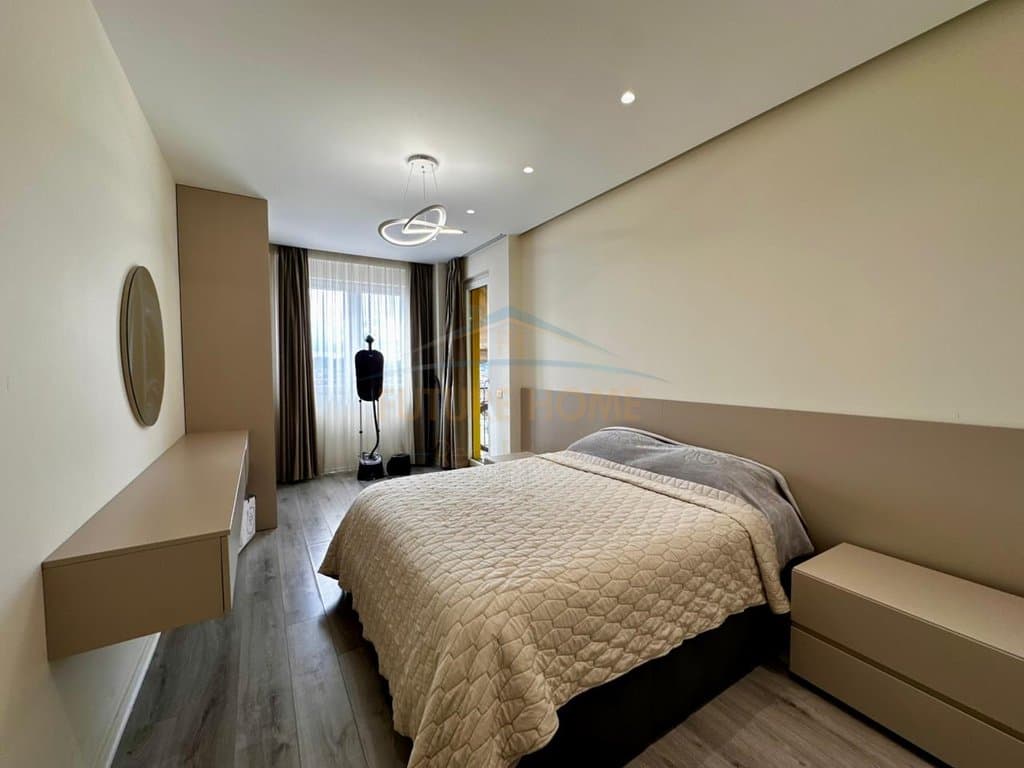 Shitet,Apartament 2+1+2+Post Parkimi , Kompleksi Grand Gallery, Yzberisht 3