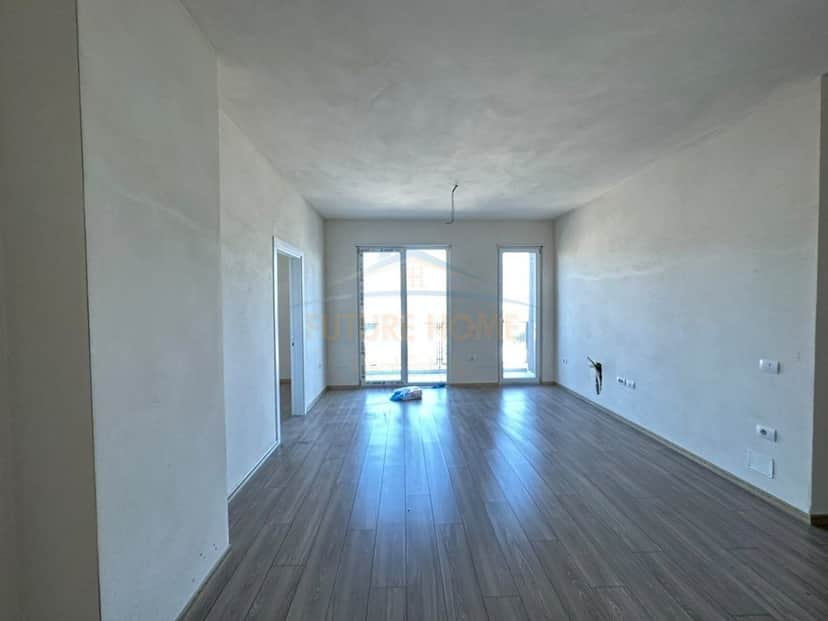 Shitet,Apartament 2+1, Kamez,Tirane 1