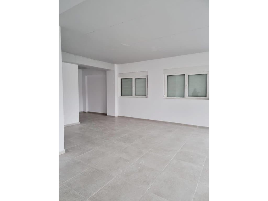 Dyqan Për Shitje në Kompeksin Mangalem,Ali Demi, Tiranë 130,000 € 3