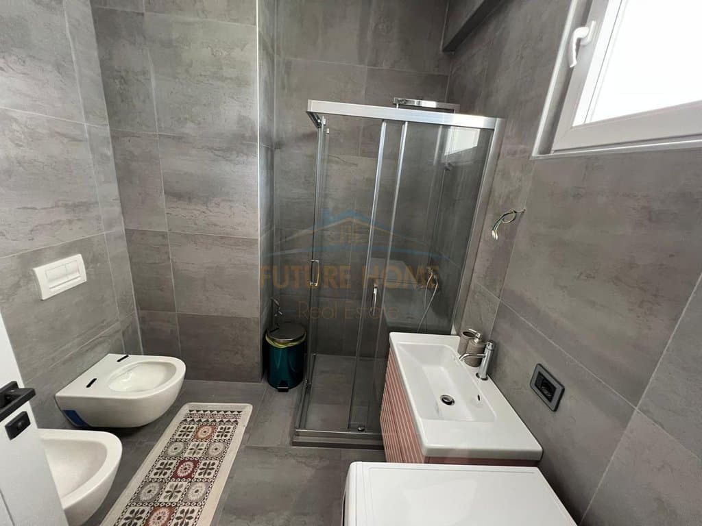Shitet Apartament 2+1+2 pranë Liqenit të Thatë, Tiranë 2