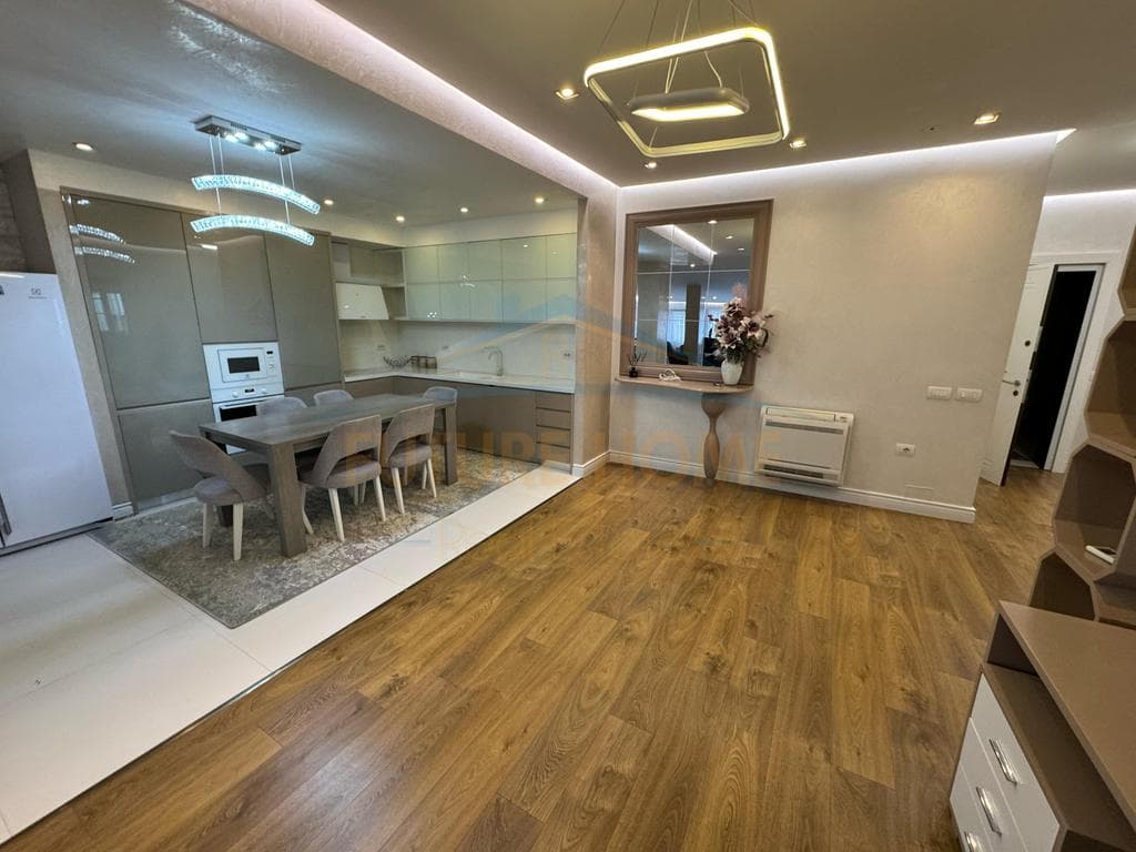 Shitet,Apartament 3+1+2 Poste Parkimi,Fresk 5