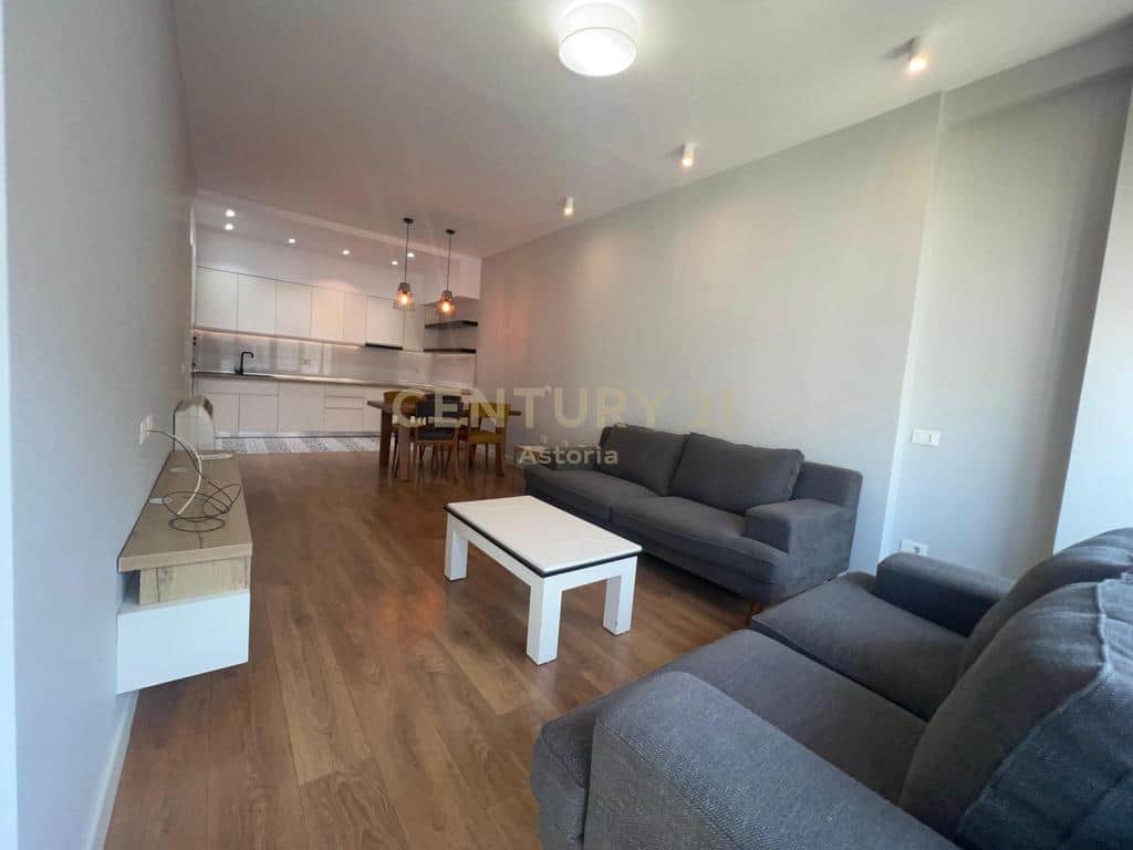 APARTAMENT 2+1+2 + POST PARKIMI ME QIRA NË KOMPLEKSIN KIKA 2 – KOMOD DHE MODERN 1,075 € /Muaj 100,000 Lekë /Muaj