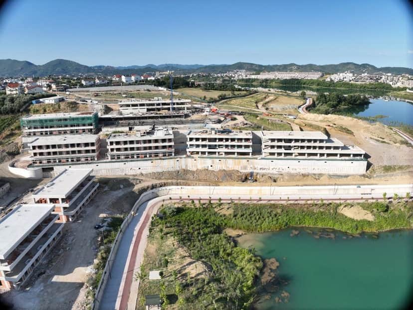 Shitet, Apartament 1+1,Kompleksi Lake Front, Farke 1
