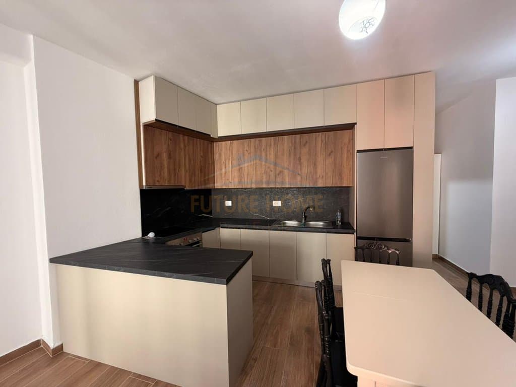 Shitet, Apartament 2+1, Kompleksi Jolla, Unaza e Re 3