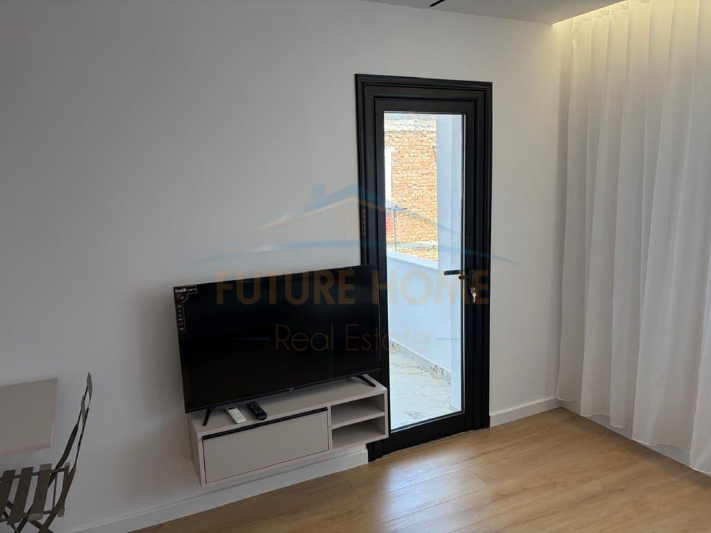 Shitet, Apartament 1+1, Rruga Asim Vokshi, Tirane . PARK72061 3