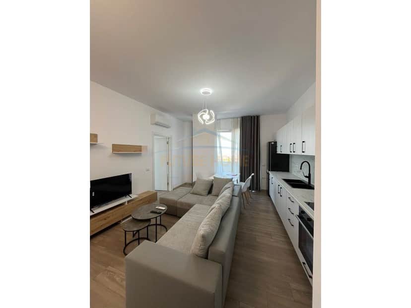 Shitet, Apartament 1+1+Verande, Kamëz, Tiranë. 1
