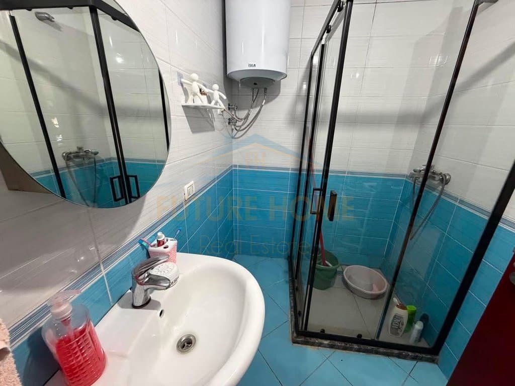 Shitet, Apartament 2+1+2, Unaza e Re UNA72260 2