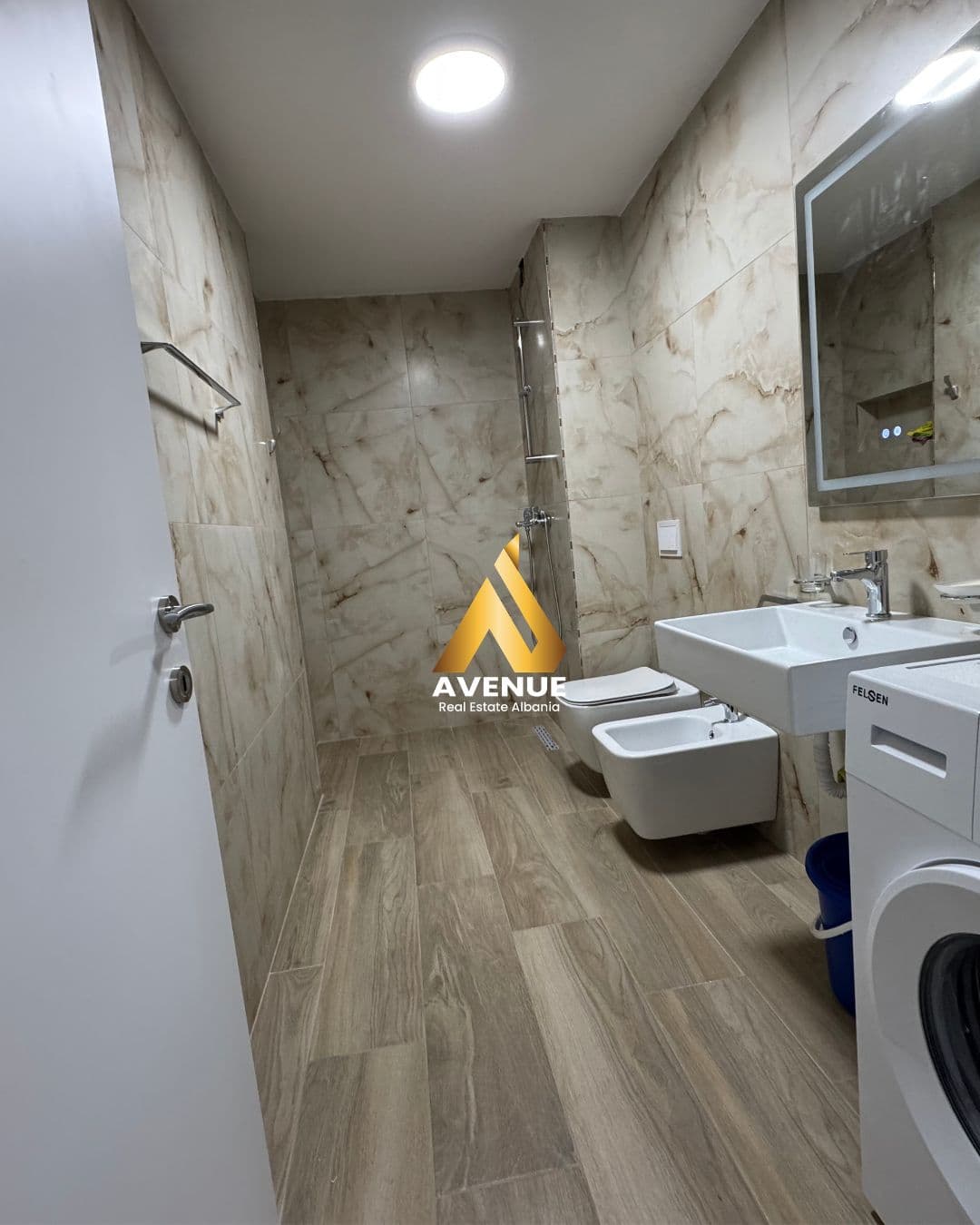 APARTAMENT 1+1 ME QIRA REZIDENCA MATRIX , ISH DOGANA, TIRANE