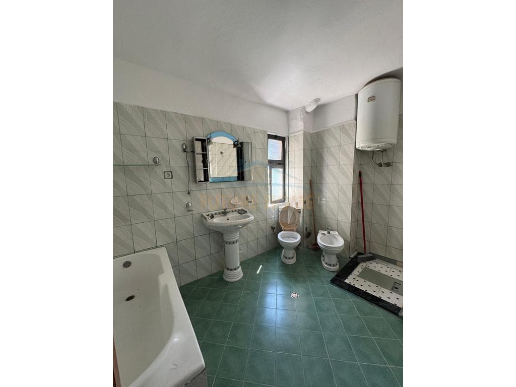 Shitet,Apartament 1+1,Ali Demi, Tregu i Ri Elektrik 2